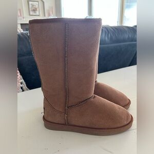 Tamarack Fleece Lined Brown Leather Boots Women's Size 7 NWOB